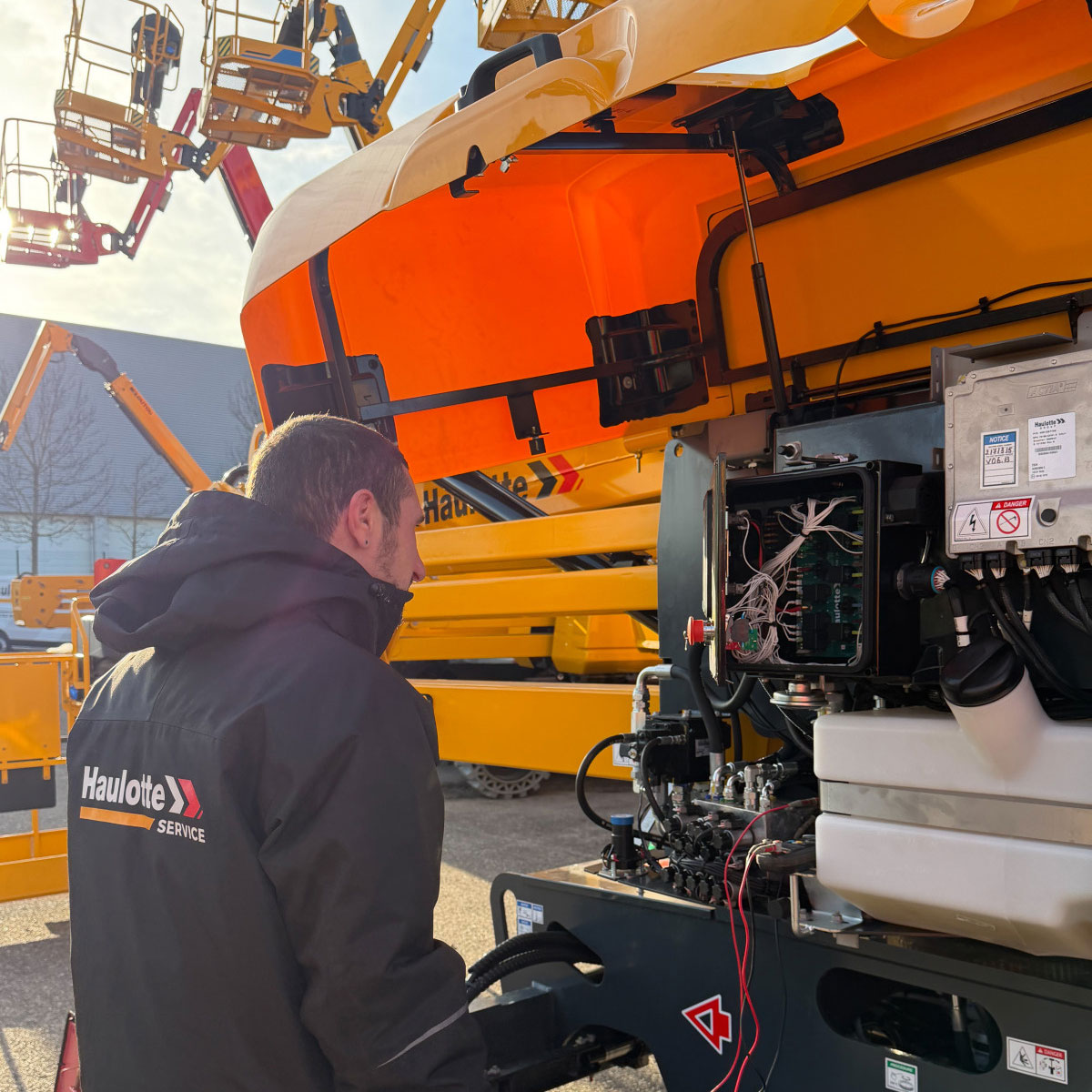20260309_technician-haulotte-boom-services